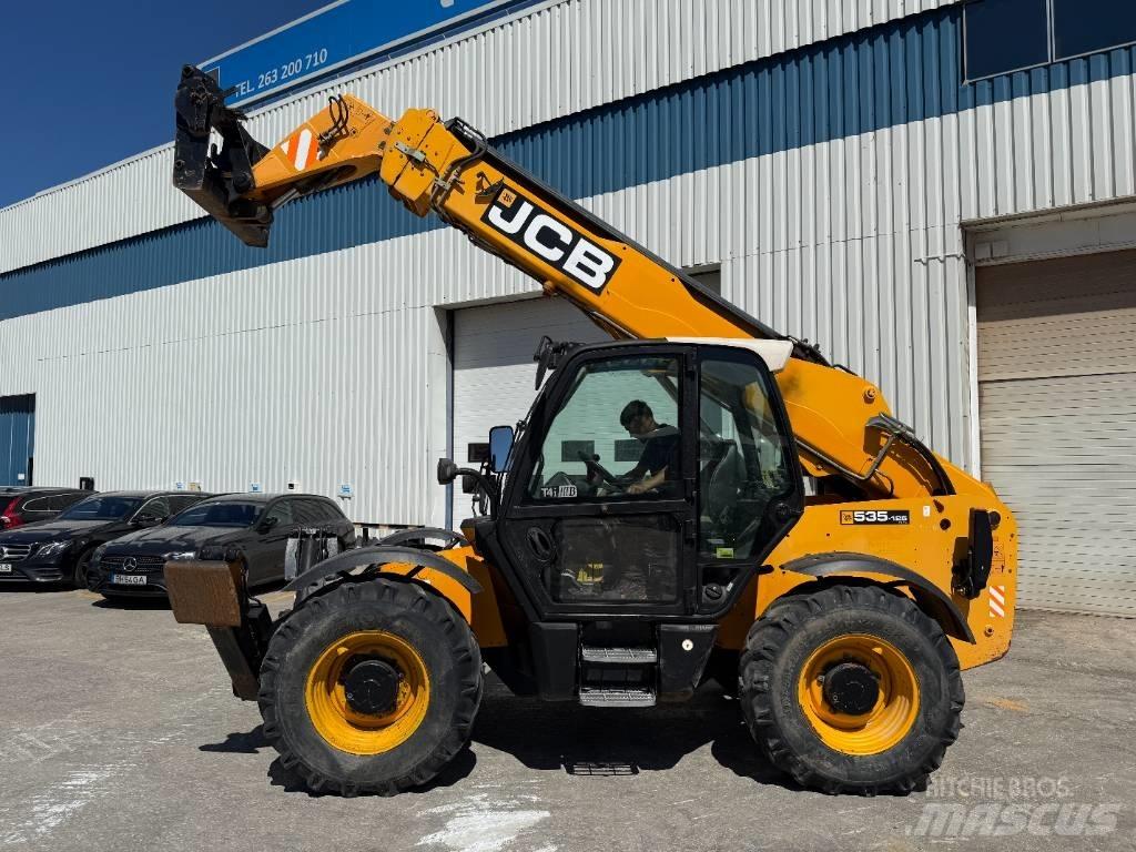 JCB 535-125 مناولات متداخلة