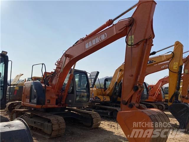 Hitachi ZX135US حفارات زحافة