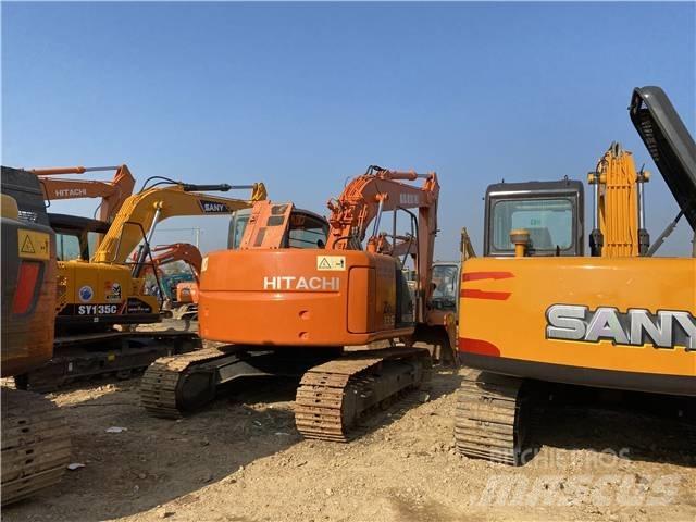 Hitachi ZX135US حفارات زحافة