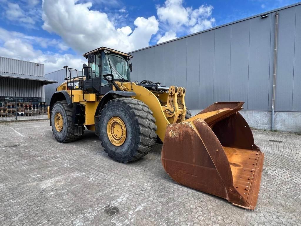 CAT 980M لوادر بعجل