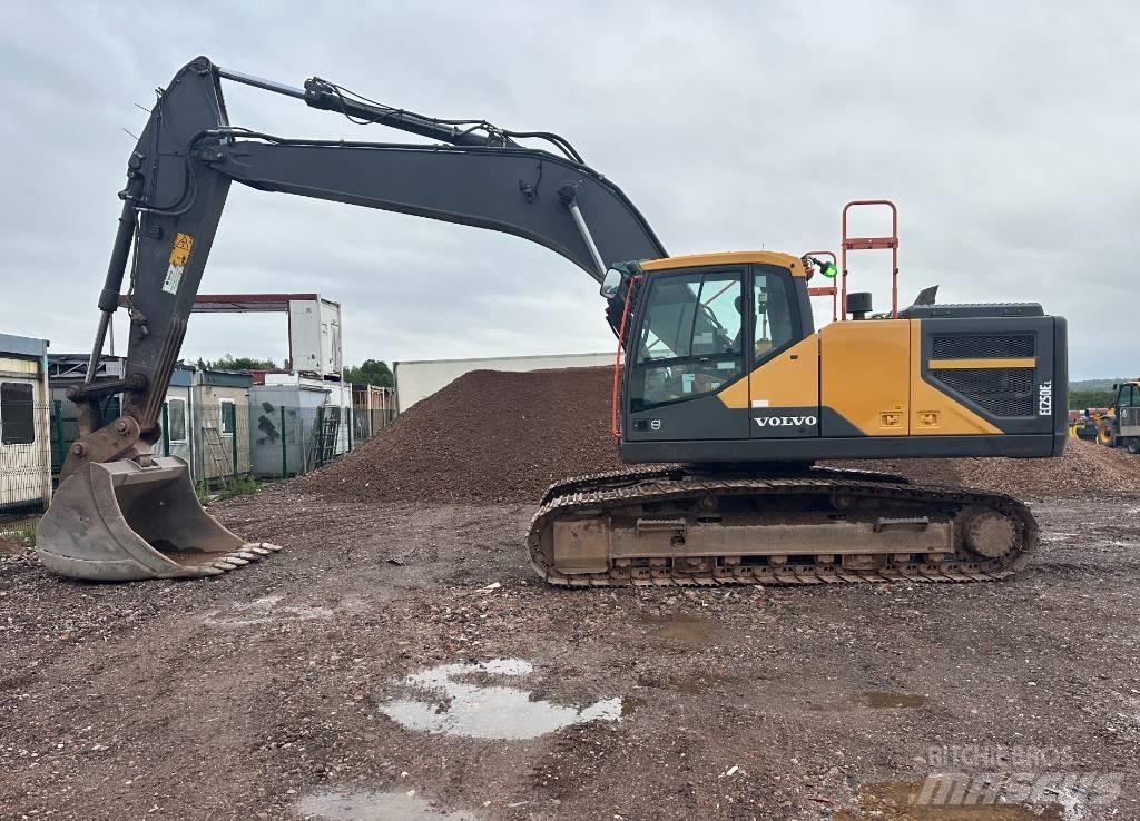 Volvo EC 250 EL حفارات زحافة