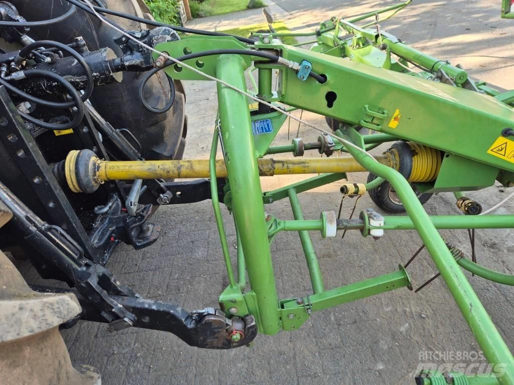 Krone KW7.70 مكابس وميبسات التبن