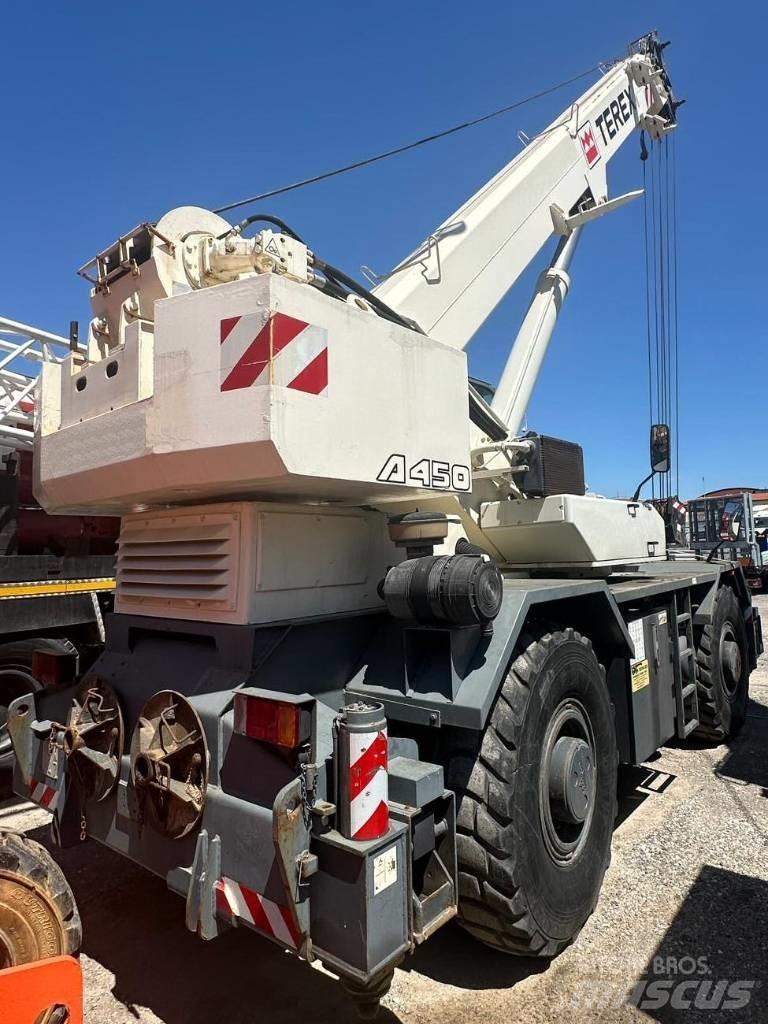 Terex A450 رافعات الطرق الوعرة