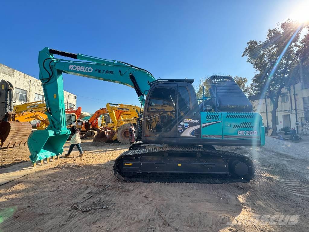Kobelco SK 200 حفارات زحافة