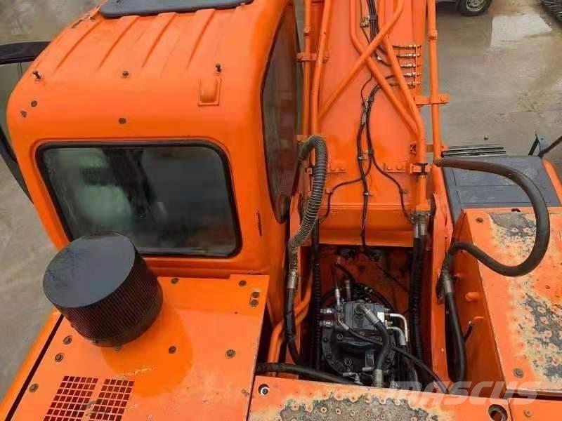 Doosan DX300LC حفارات زحافة