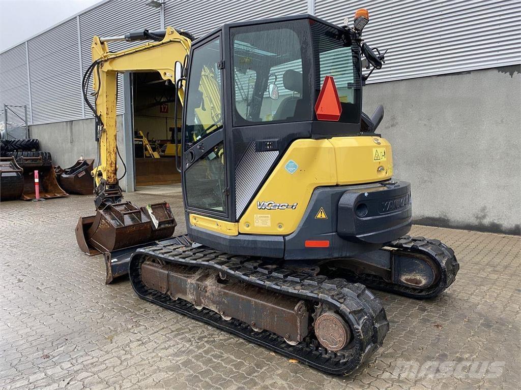 Yanmar VIO80-1A حفارات بعجل