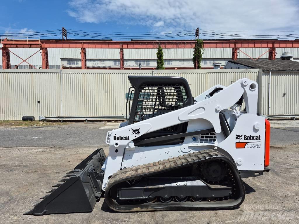 Bobcat T 770 لوادر انزلاقية التوجيه
