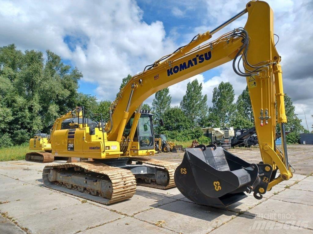 Komatsu PC290LC-11EO حفارات زحافة