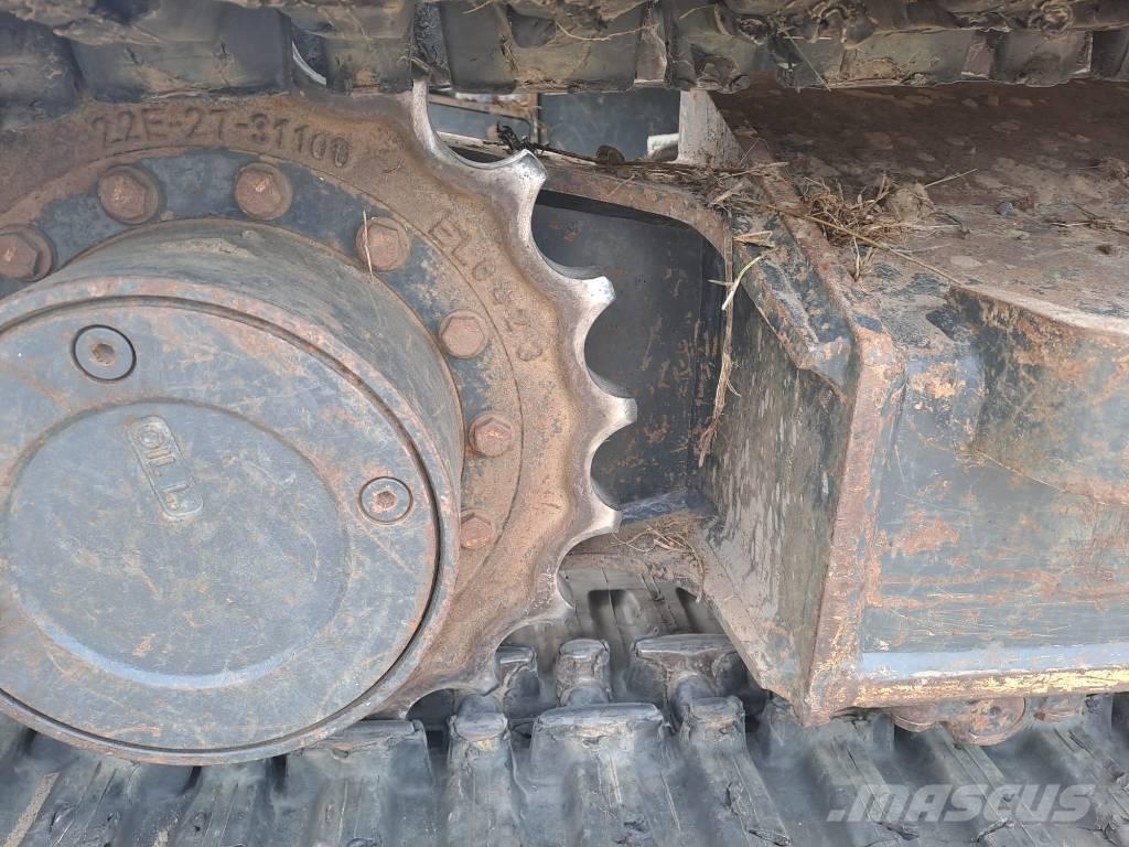 Komatsu PC 80 MR-5 حفارات وسط 7 طن - 12 طن