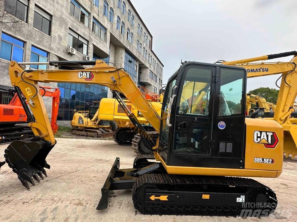 CAT 305.5 E 2 حفارات صغيرة أقل من 7 طن (حفارات صغيرة)