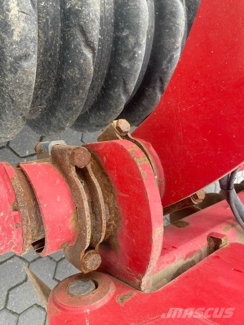 Horsch Joker 8RT زحافات ساحقة