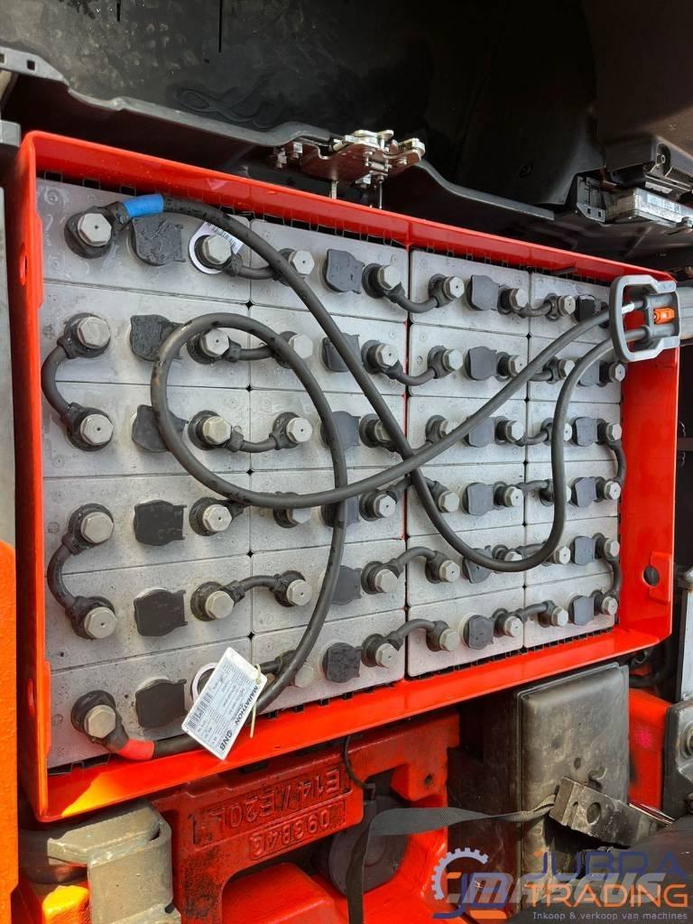 Linde E15-02 شاحنات ذات رافعات شوكية تعمل بالكهرباء