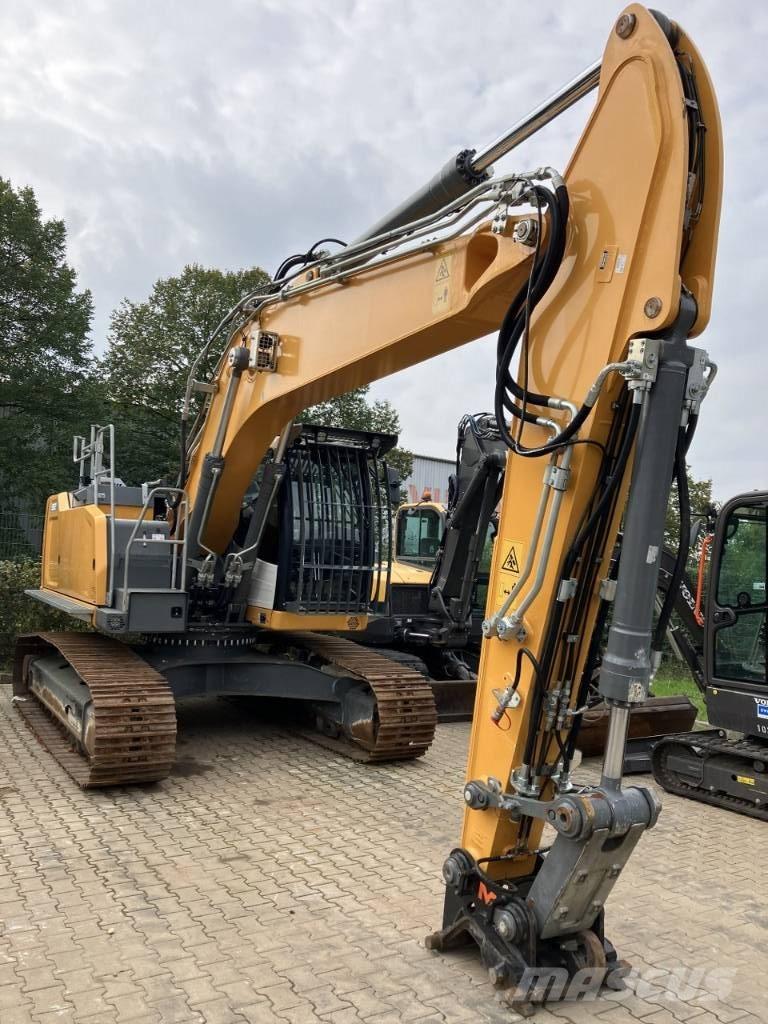 Liebherr R 922 LC حفارات زحافة