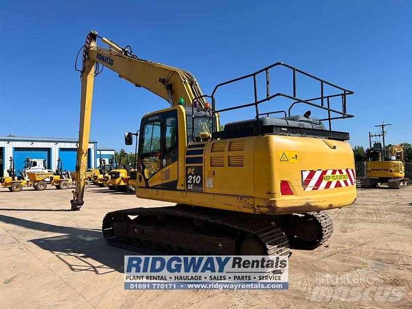 Komatsu PC 210 LC حفارات طويلة الذراع