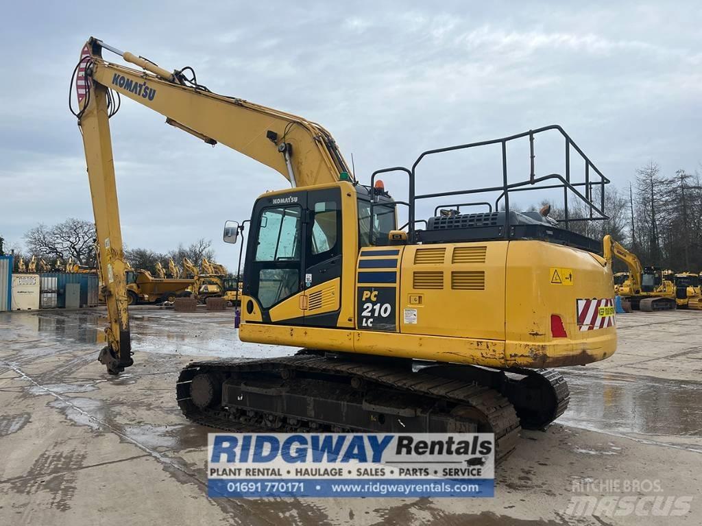 Komatsu PC 210 LC حفارات طويلة الذراع