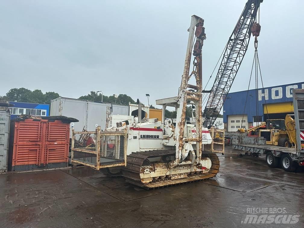 Liebherr RL 22 B رافعات مد أنابيب