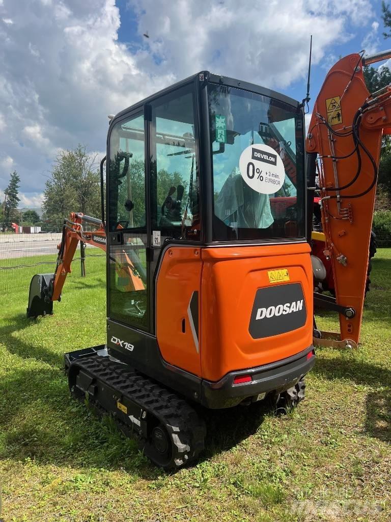 Doosan DX 19 حفارات زحافة