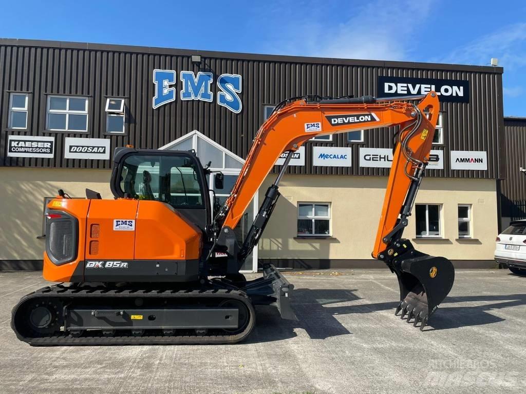 Develon DX 85 R-7 حفارات وسط 7 طن - 12 طن