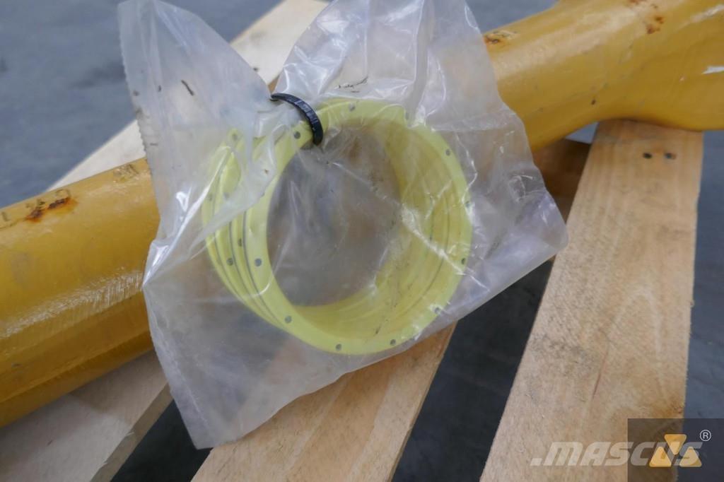 CAT 137-4117 معدات النقل - غير ذلك