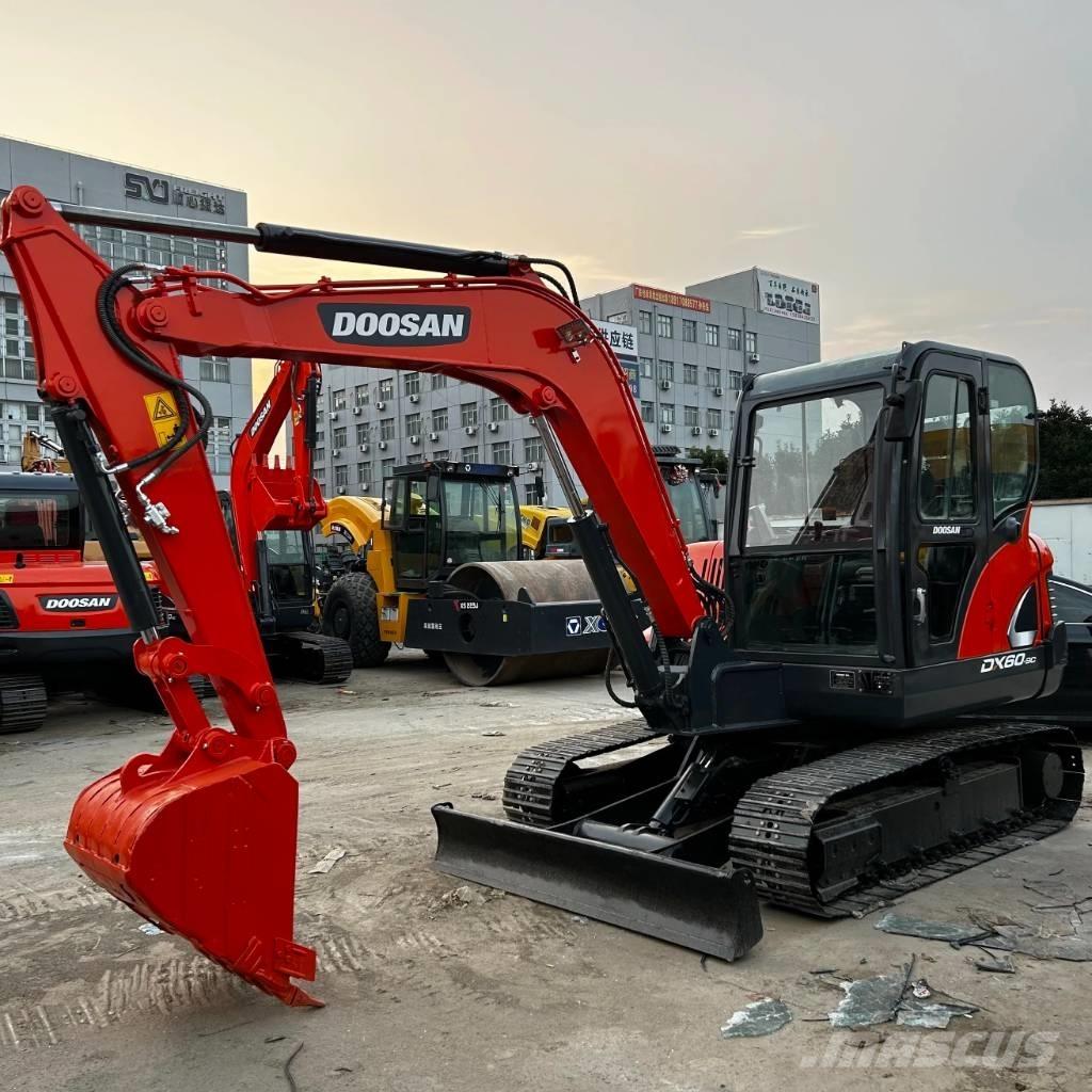 Doosan DX60-9C حفارات صغيرة أقل من 7 طن (حفارات صغيرة)