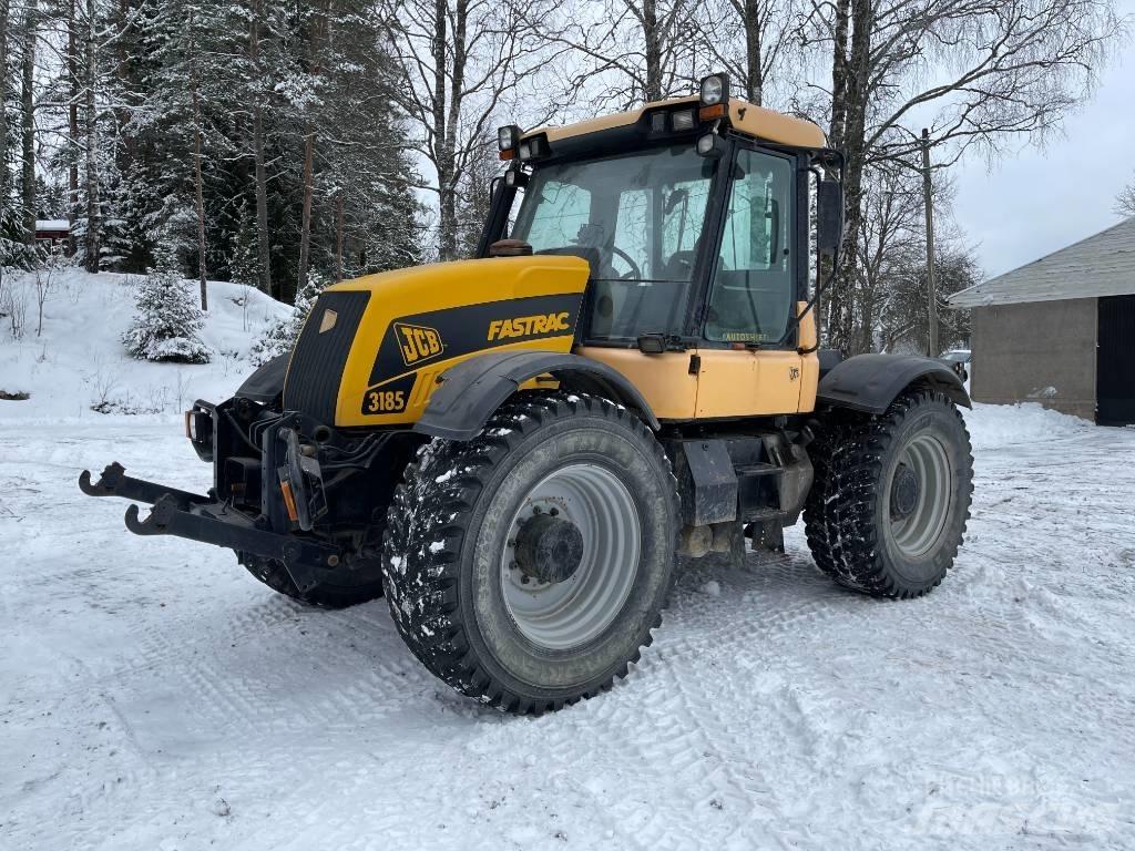 JCB Fastrac 3185 الجرارات