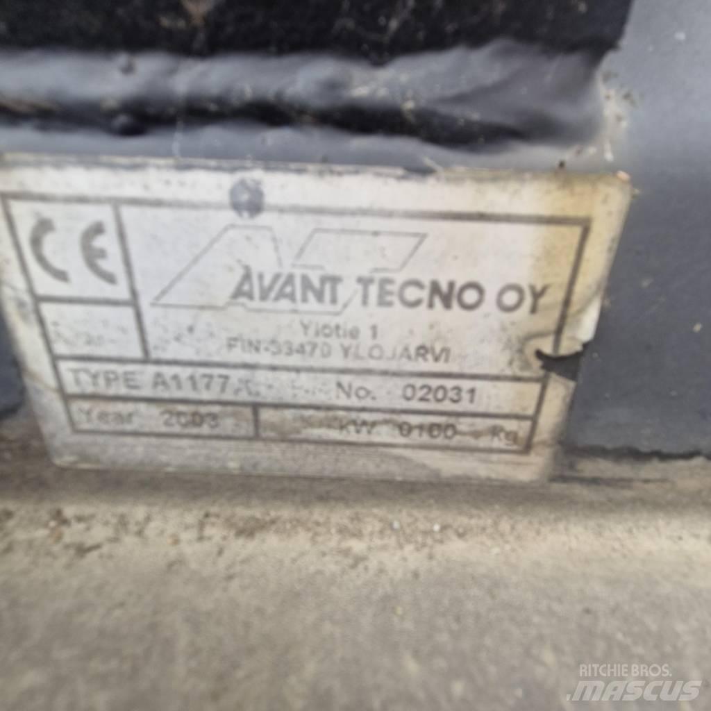 Avant brush A1177 كناسات