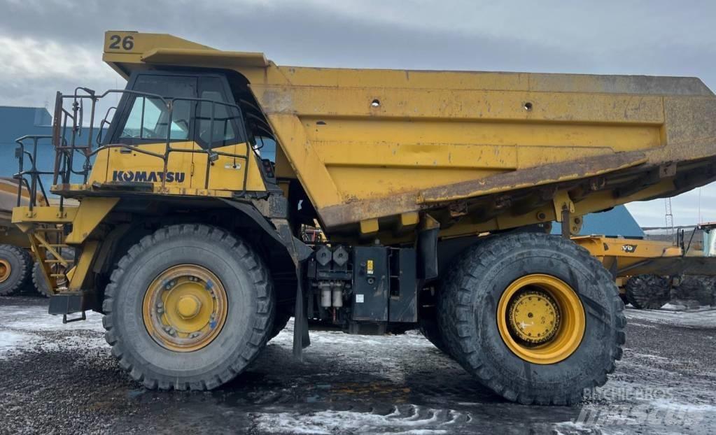 Komatsu 605-7 شاحنات المخلفات الصلبة
