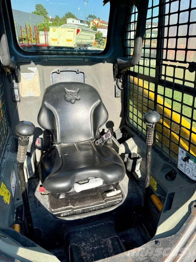 Bobcat S 450 لوادر انزلاقية التوجيه