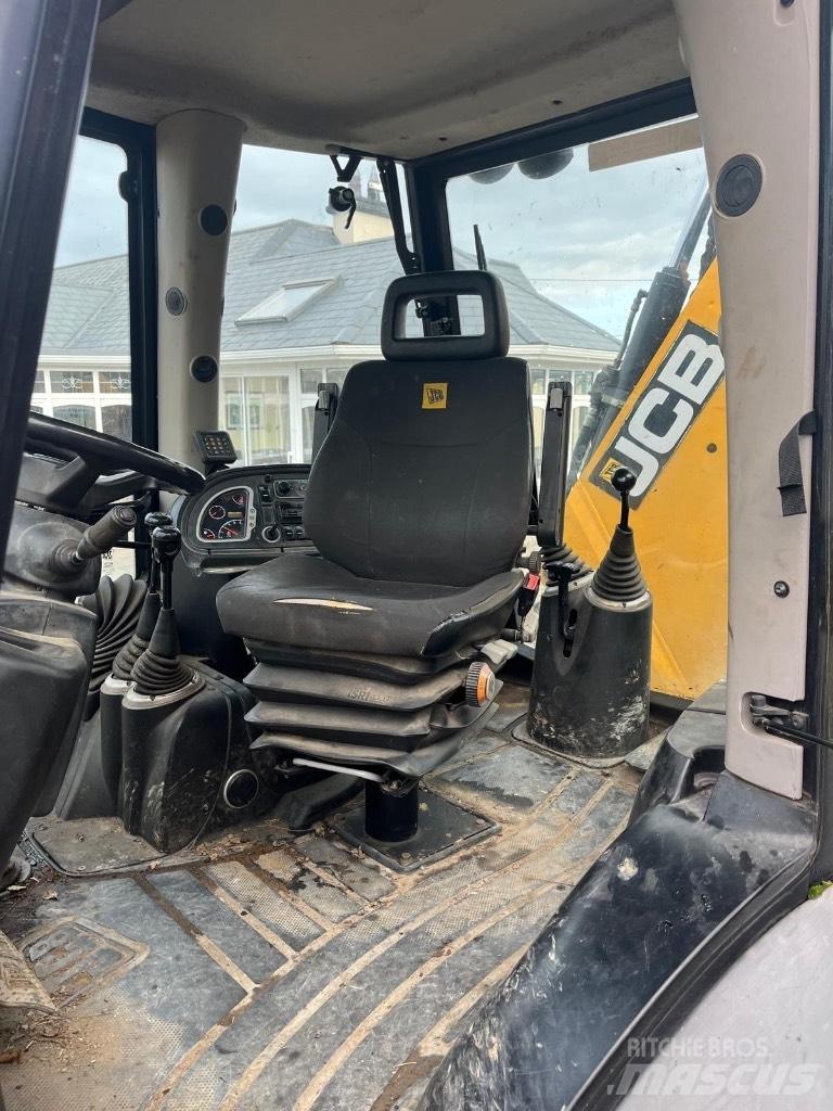JCB 3 CX لوادر ذات جرافات عكسية