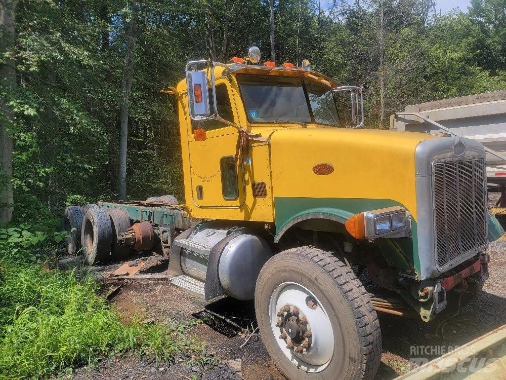 Peterbilt 357 شاحنات قلابة