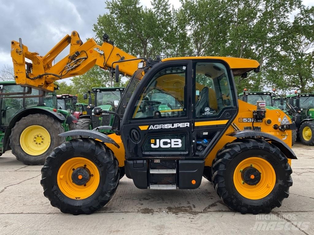 JCB 532-70 معدات مناولة لأغراض الزراعة