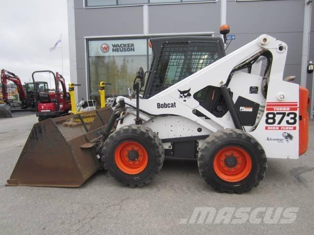Bobcat 873 HF لوادر انزلاقية التوجيه