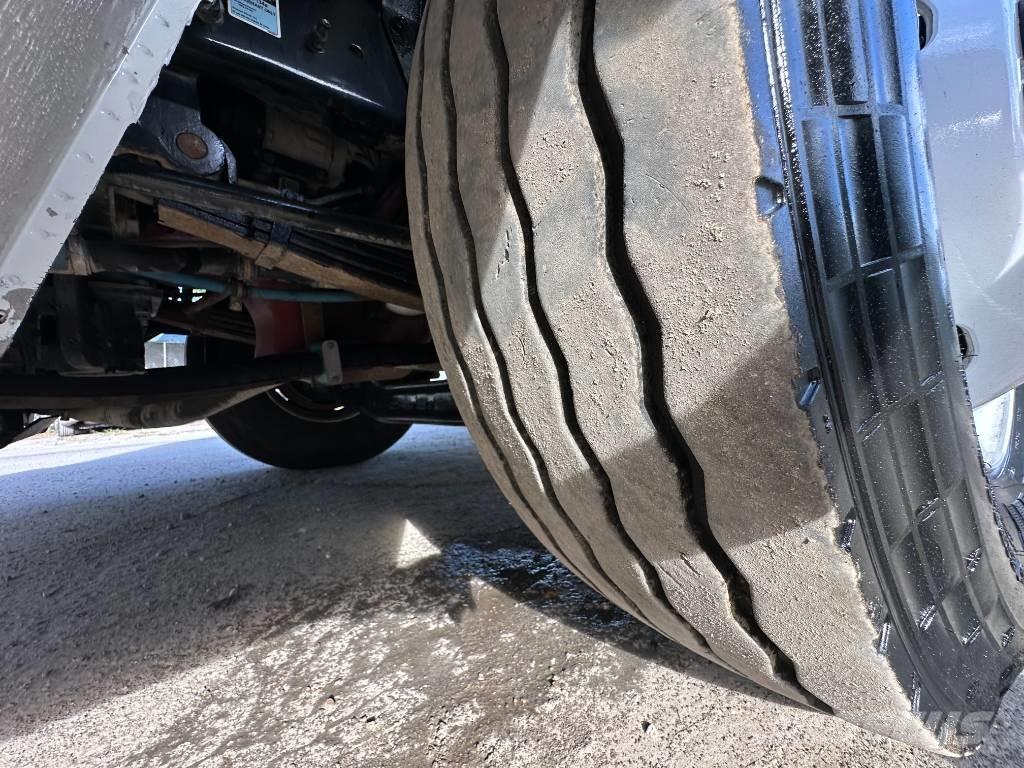 Mack LEU 613 شاحنات المخلفات