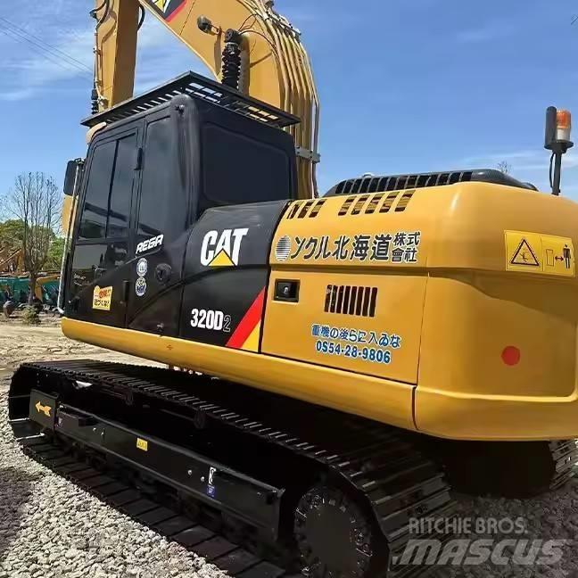 CAT CAT320D حفارات زحافة