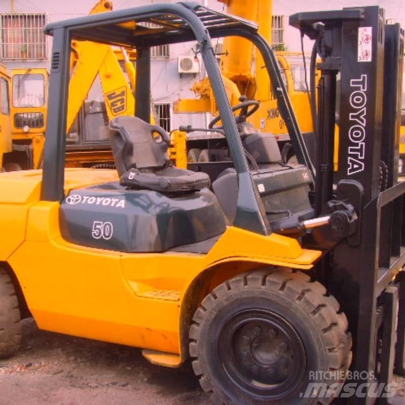Toyota 5 FB شاحنات الديزل
