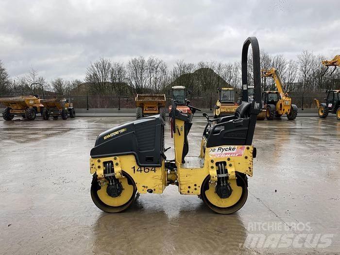 Bomag BW 80 AD-5 مداحل ثنائية الاسطوانة