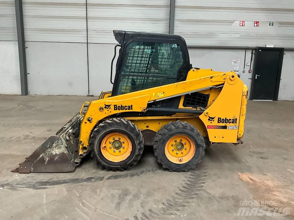 Bobcat S 450 لوادر انزلاقية التوجيه