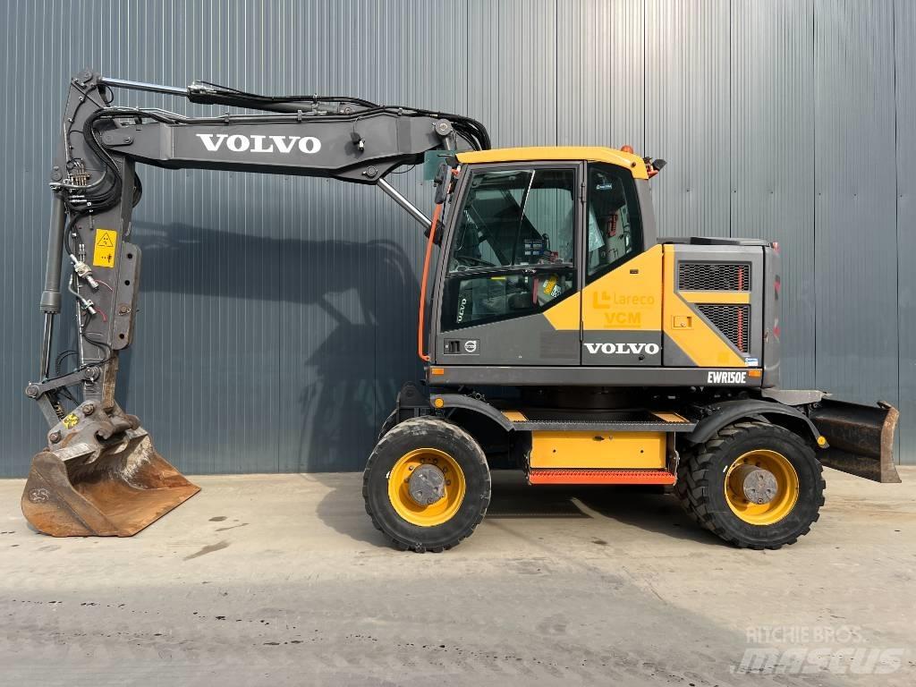 Volvo EWR150E حفارات بعجل