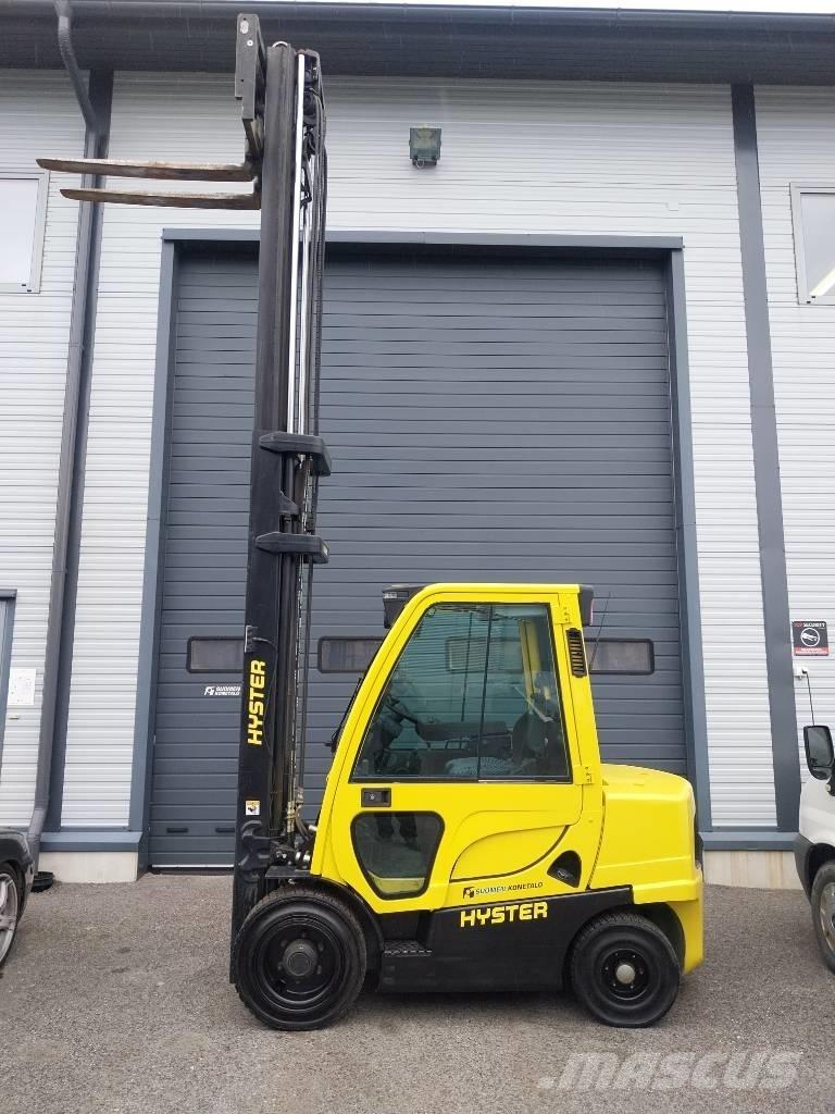 Hyster H 30 FT شاحنات الديزل