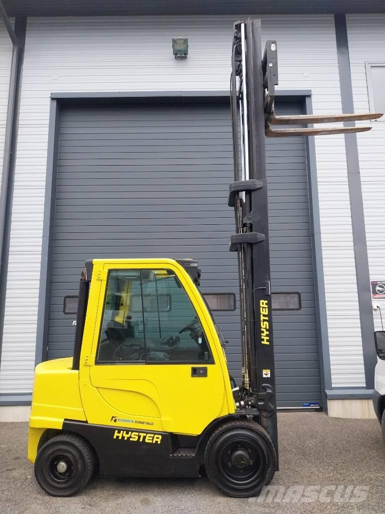 Hyster H 30 FT شاحنات الديزل