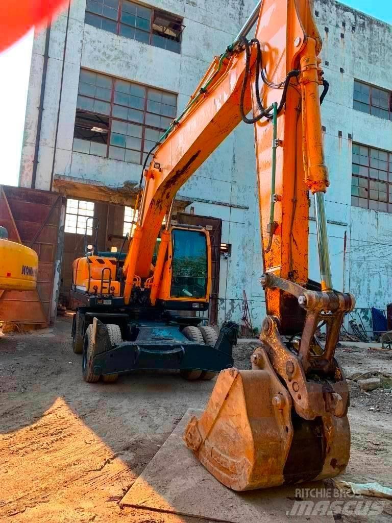 Hyundai R210W-9T حفارات زحافة