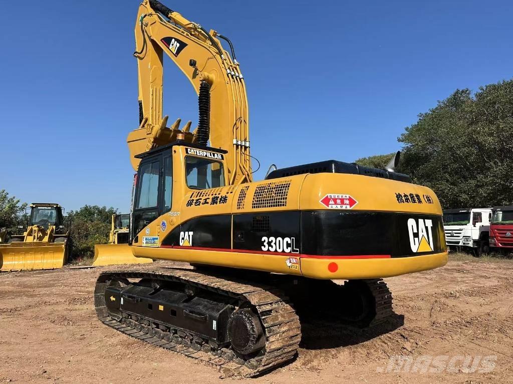 CAT 330 C حفارات زحافة