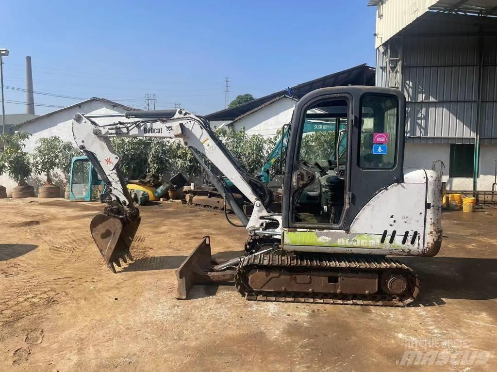 Bobcat 331 حفارات زحافة