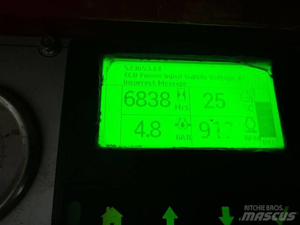 Spierings SK 2400 R رافعات مجنزرة