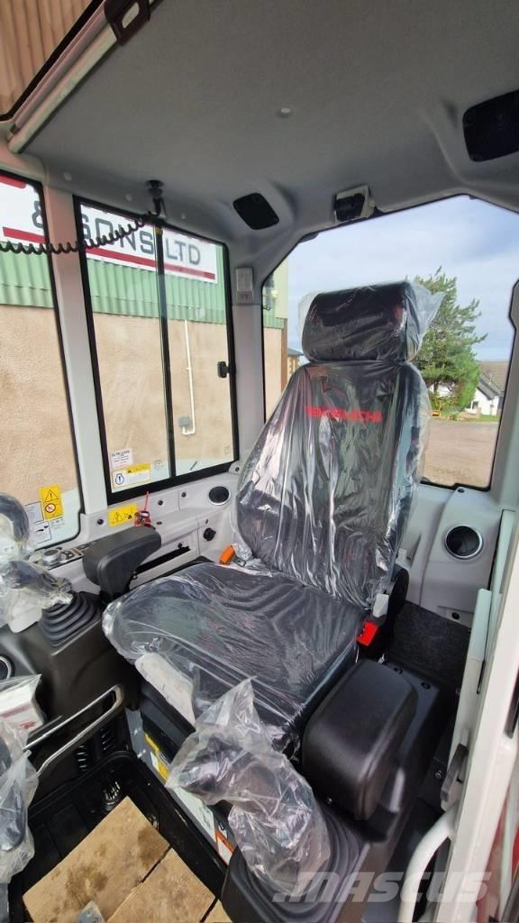 Takeuchi TB 350 R حفارات وسط 7 طن - 12 طن