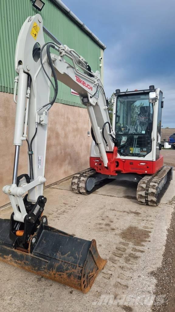 Takeuchi TB 350 R حفارات وسط 7 طن - 12 طن