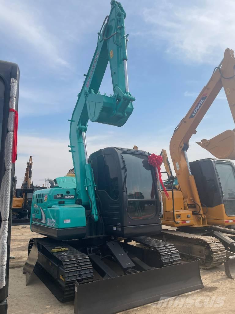Kobelco SK 75 حفارات زحافة
