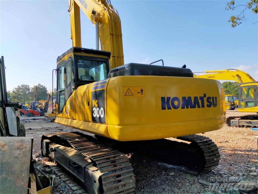 Komatsu PC 300-7 حفارات زحافة