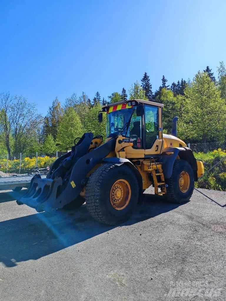 Volvo L 90 G لوادر بعجل