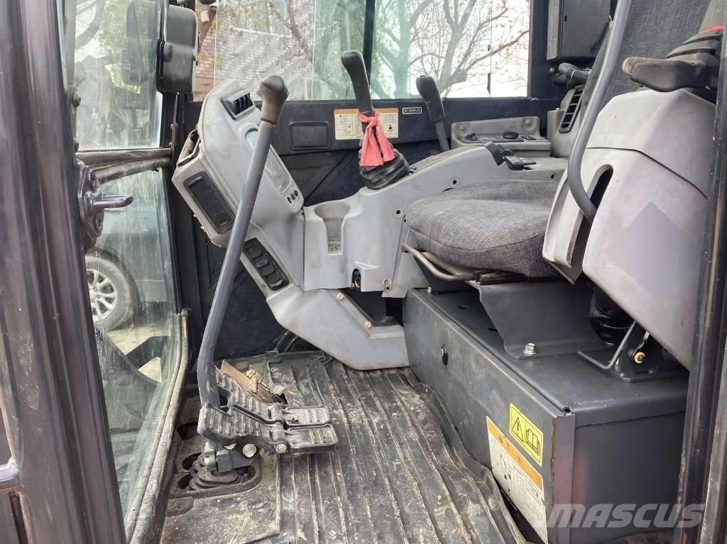 Kubota KX 155 حفارات صغيرة أقل من 7 طن (حفارات صغيرة)